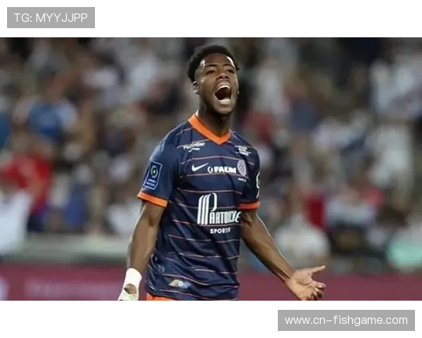 朗斯5-0狂胜巴黎FC登顶积分榜，全队身价1.1亿欧元逆袭12亿豪门