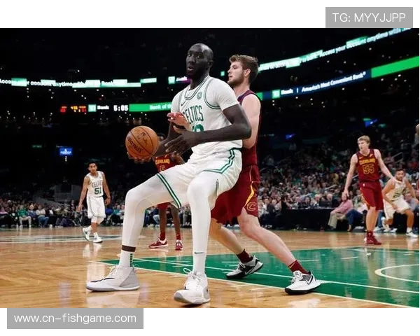 文班亚马谈国际篮球：新一代国际球员的技术特点与风格演化